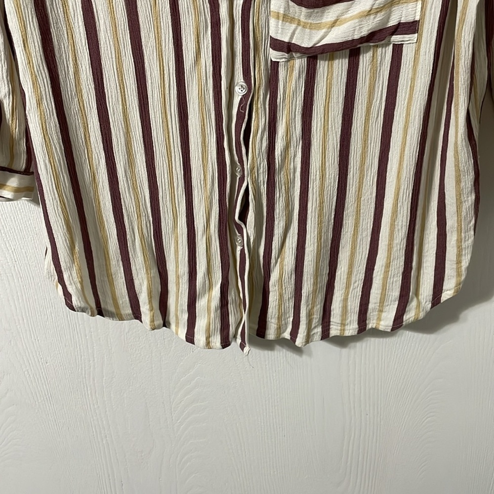 💰Market & Spruce Lightweight Maroon/White/Gold Striped Button Down Shirt Large - Picture 5 of 9